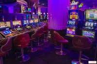 Denver casino & poker leje, casino royale filmplakat